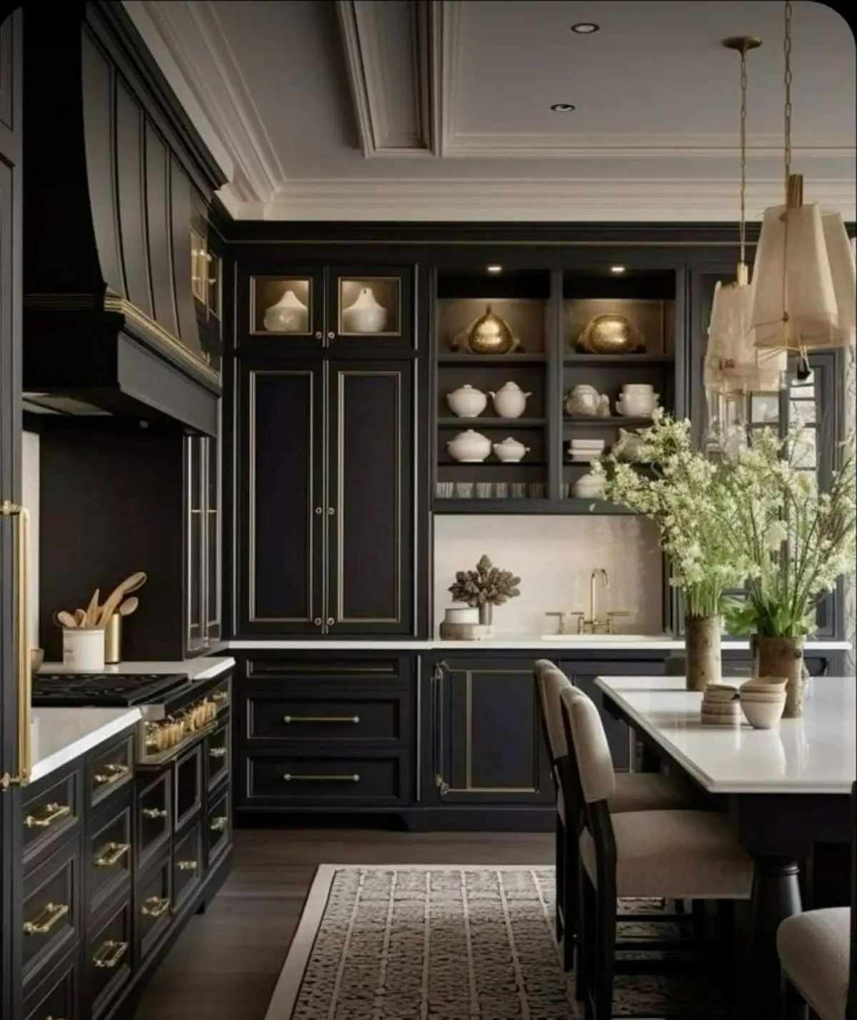 کابینت نئوکلاسیک مشکی