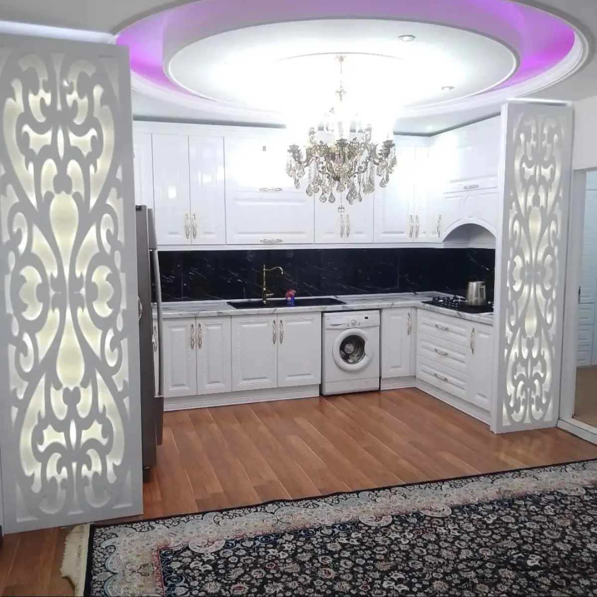 کابینت ممبران براق سفید
