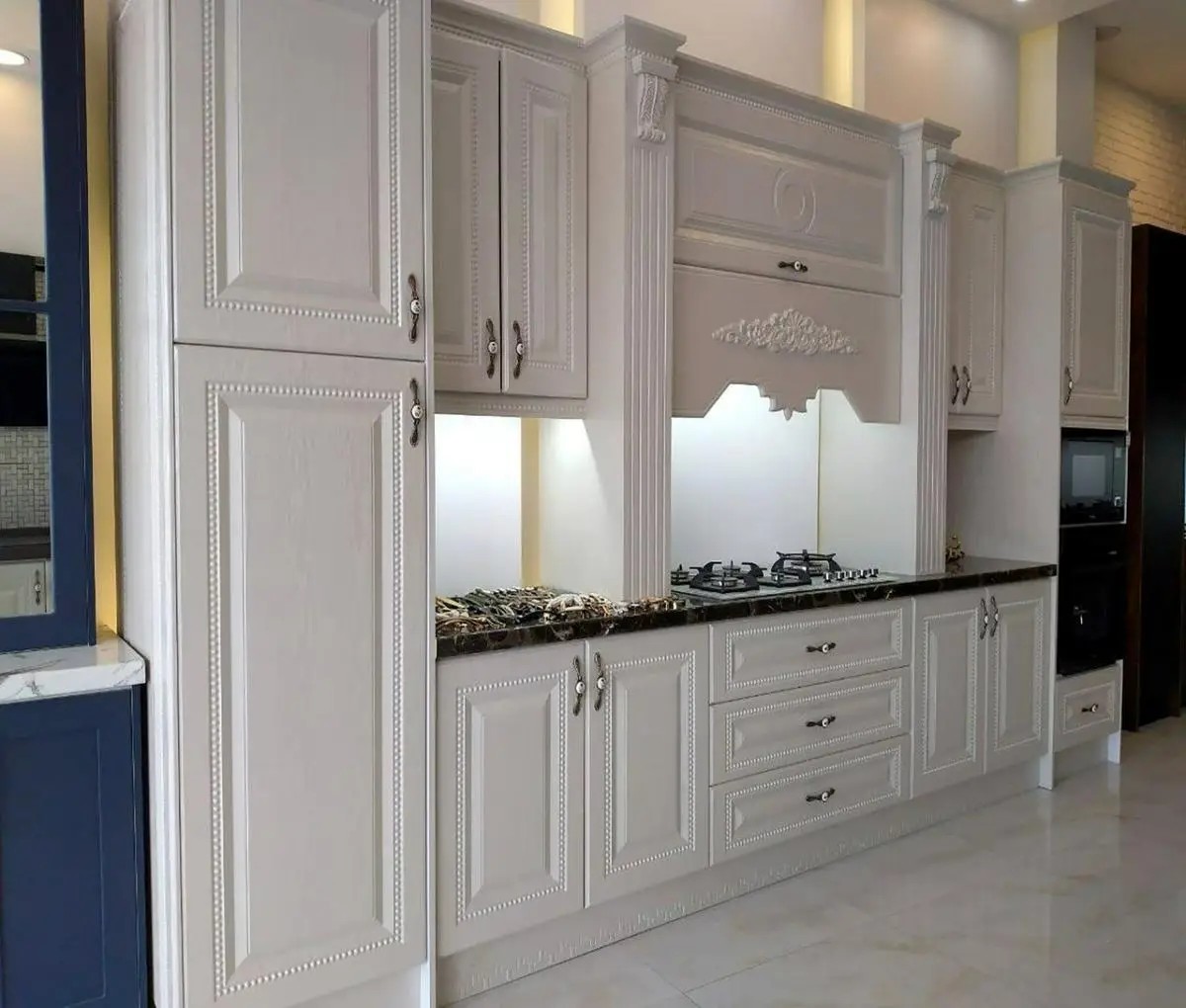کابینت کلاسیک ممبران سفید