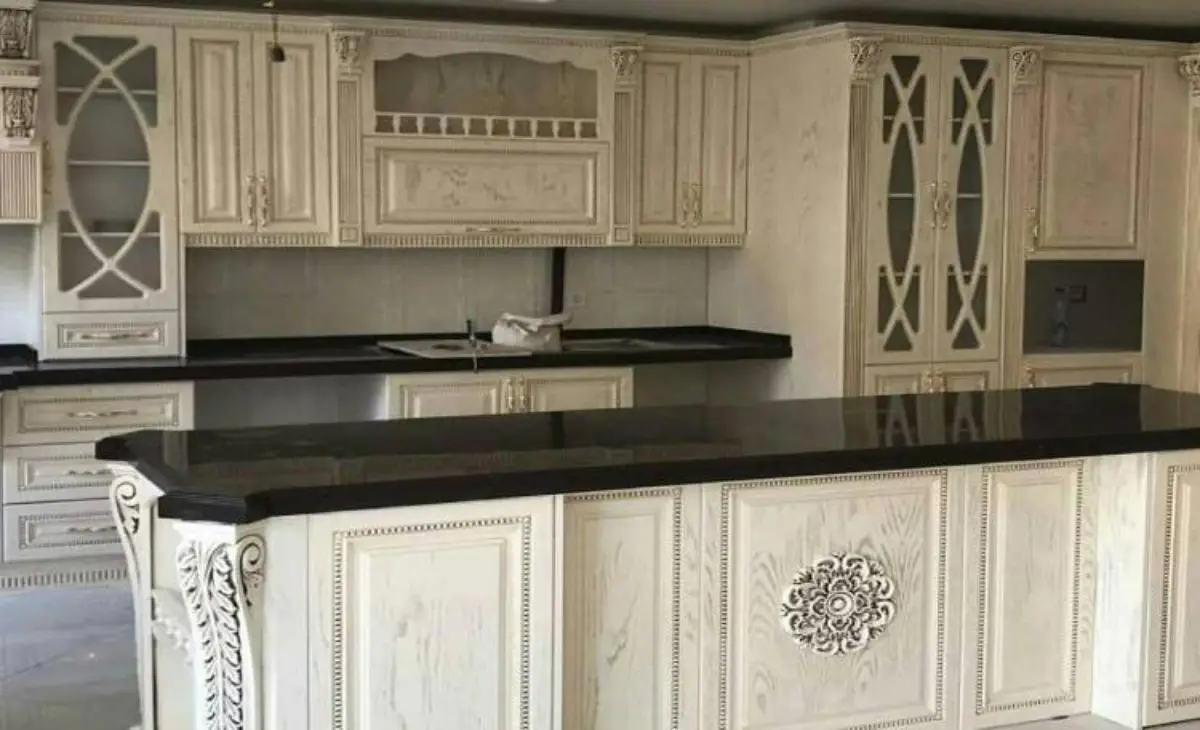 کابینت روکش چوب سفید کلاسیک