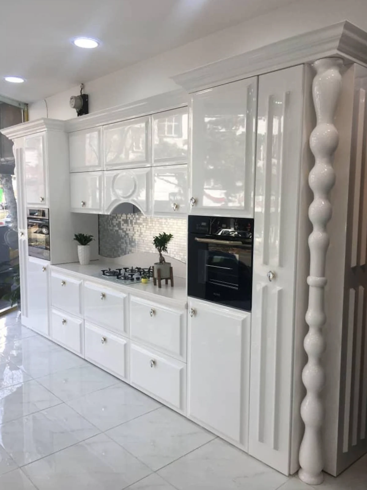 کابینت انزو براق سفید