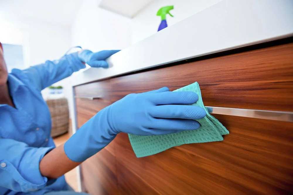 مراقبت و تمیز کاری کابینت ها
