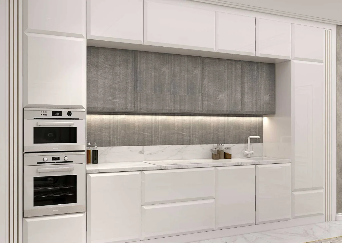 کابینت انزو در ترکیب رنگی سفید و طوسی با مابین کابینتی طوسی و دارای شیرآلات سفید و سرامیکی