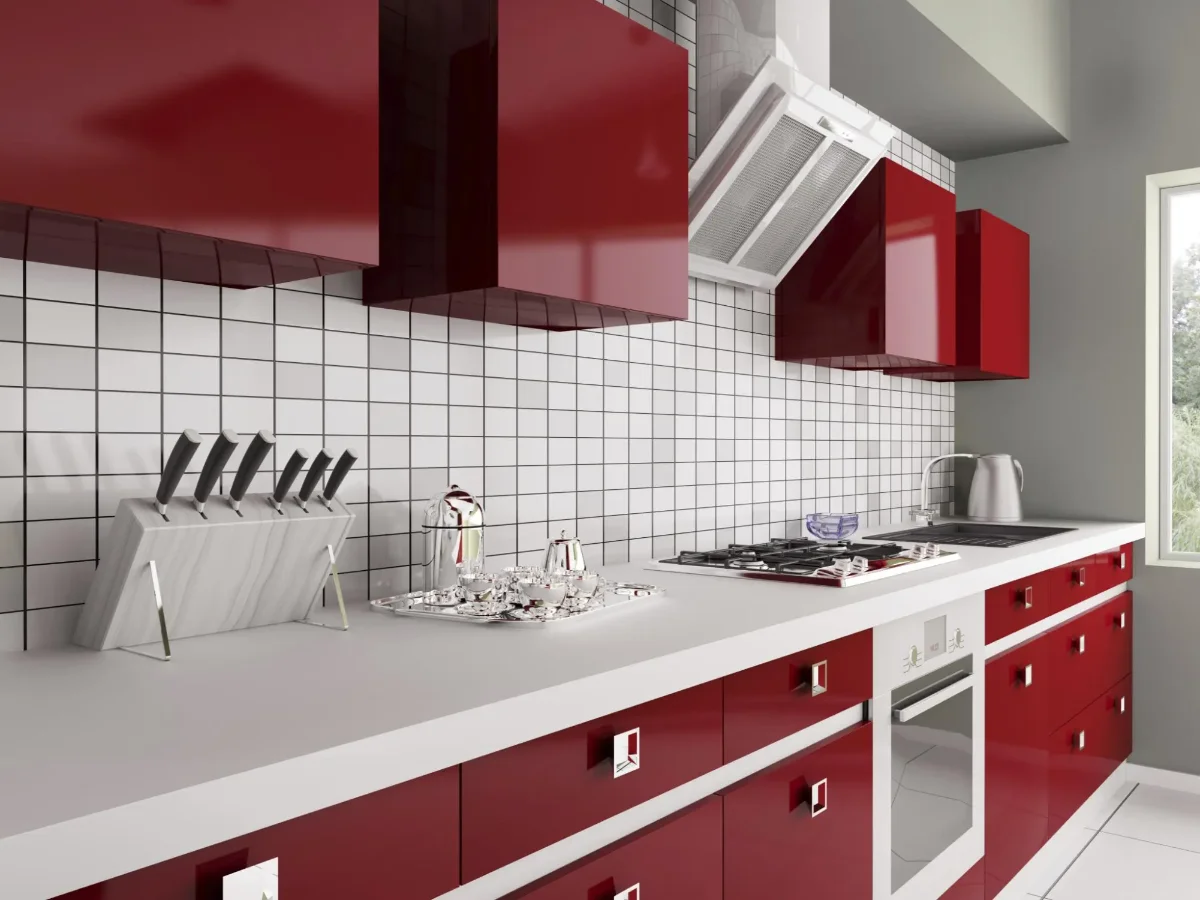 کابینت مدرن هایگلاس قرمز با صفحه کابینت و دستگیره سفید